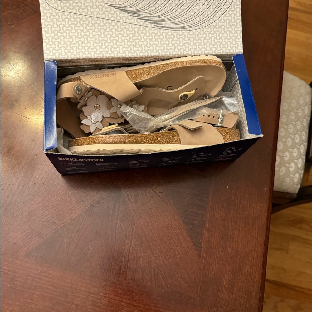 Birkenstock Gizeh High Tan Sandals